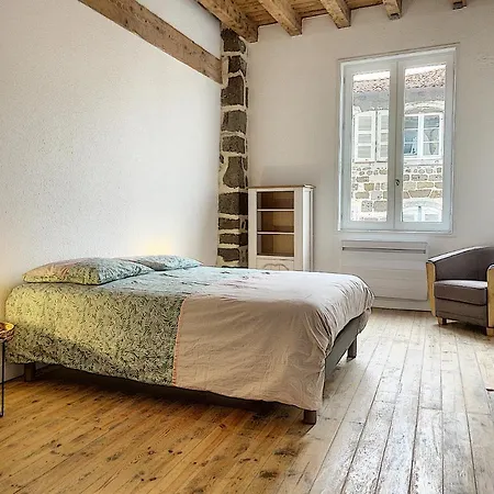 Holiday home Maison Atypique - Centre Historique - Puy En Velay Le Puy-en-Velay